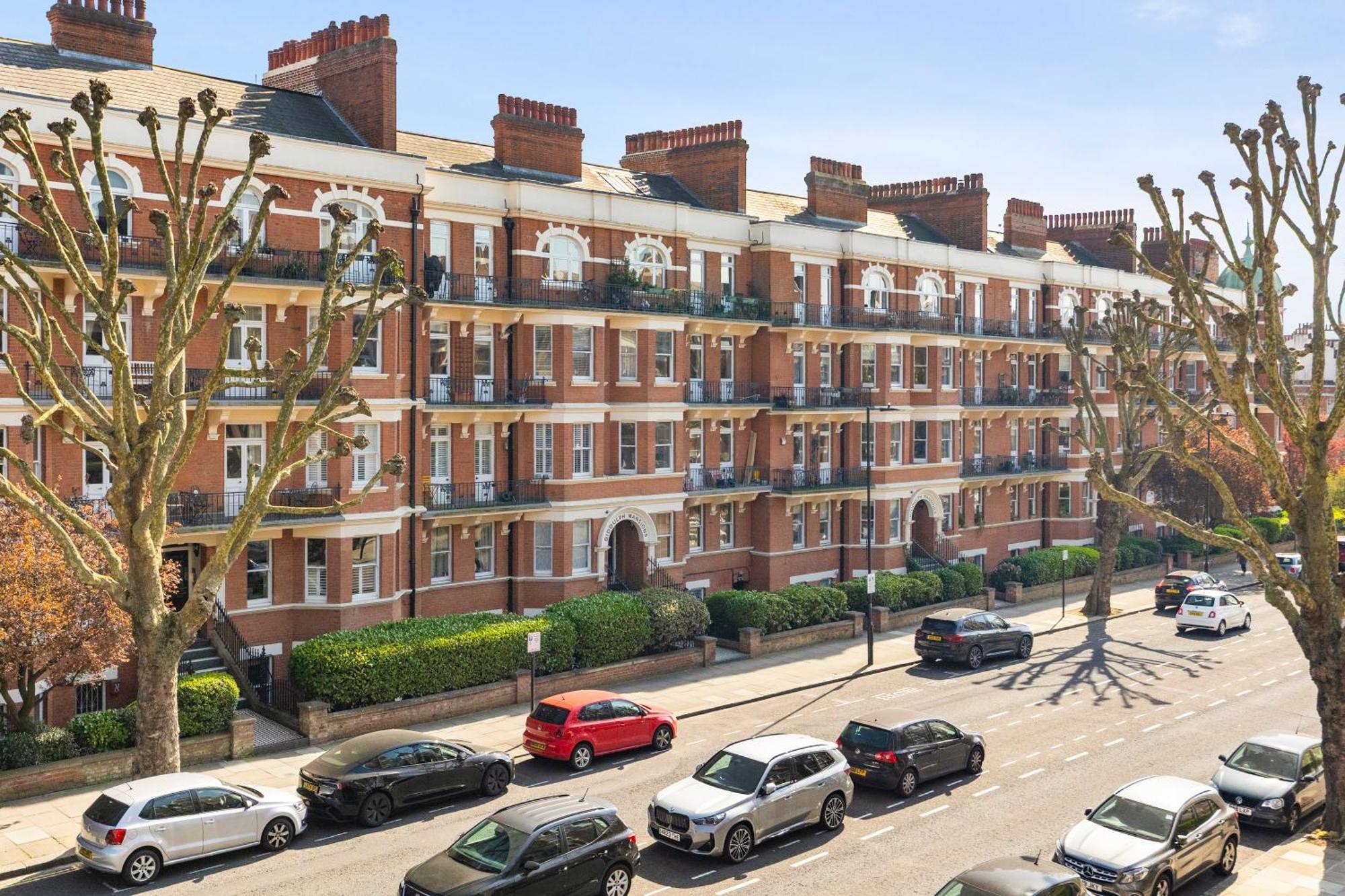 Luxury 3 Bedroom Flat 5 Min Walk To Maida Vale Tube Station * Londra