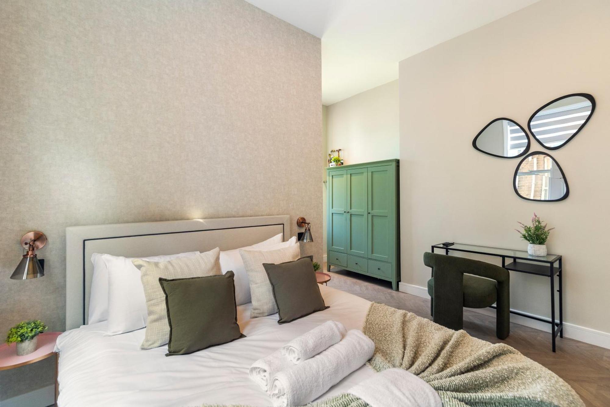 Apartment Luxury 3 Bedroom Flat 5 Min Walk To Maida Vale Tube Station