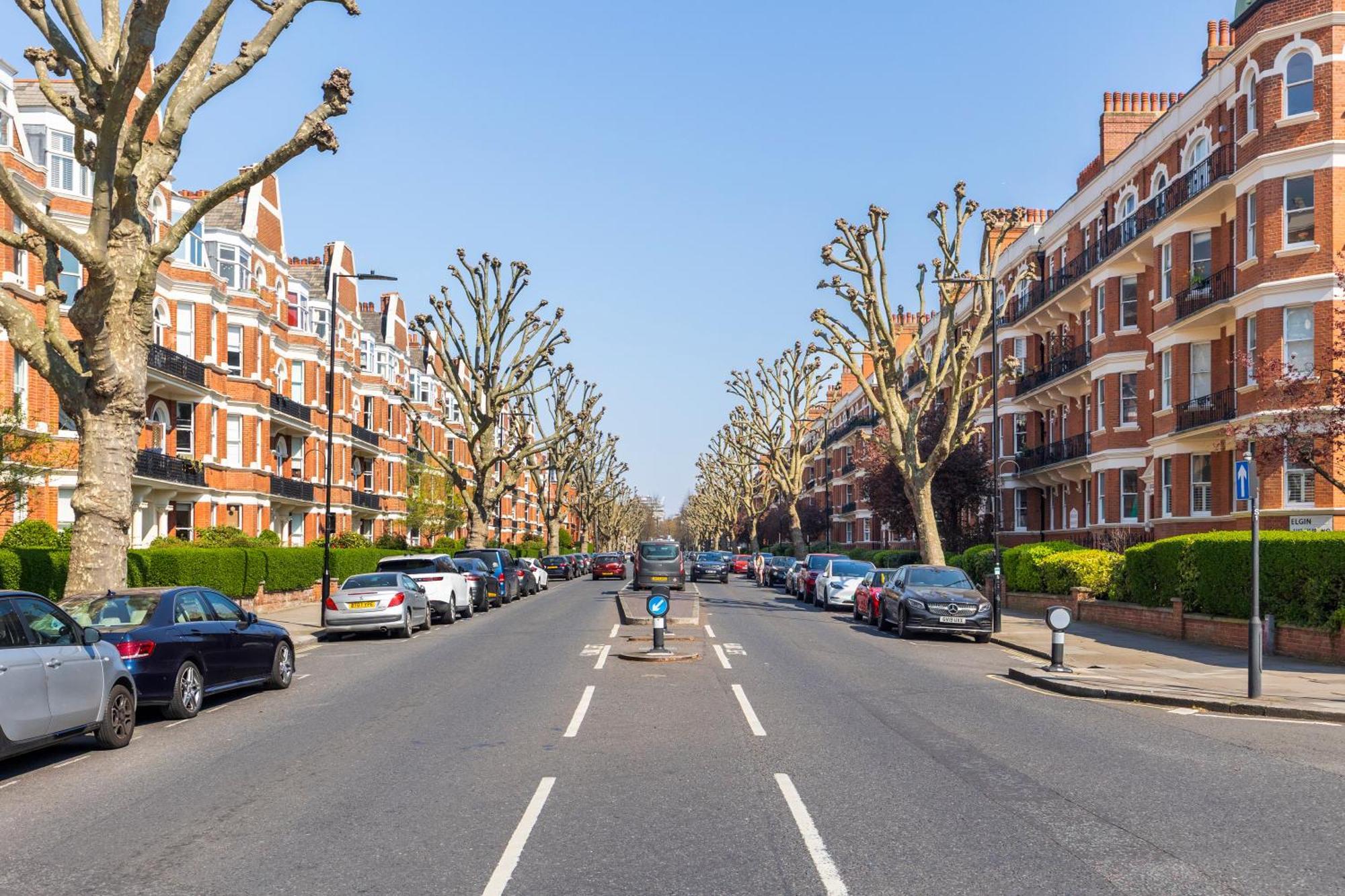 Luxury 3 Bedroom Flat 5 Min Walk To Maida Vale Tube Station * Londra